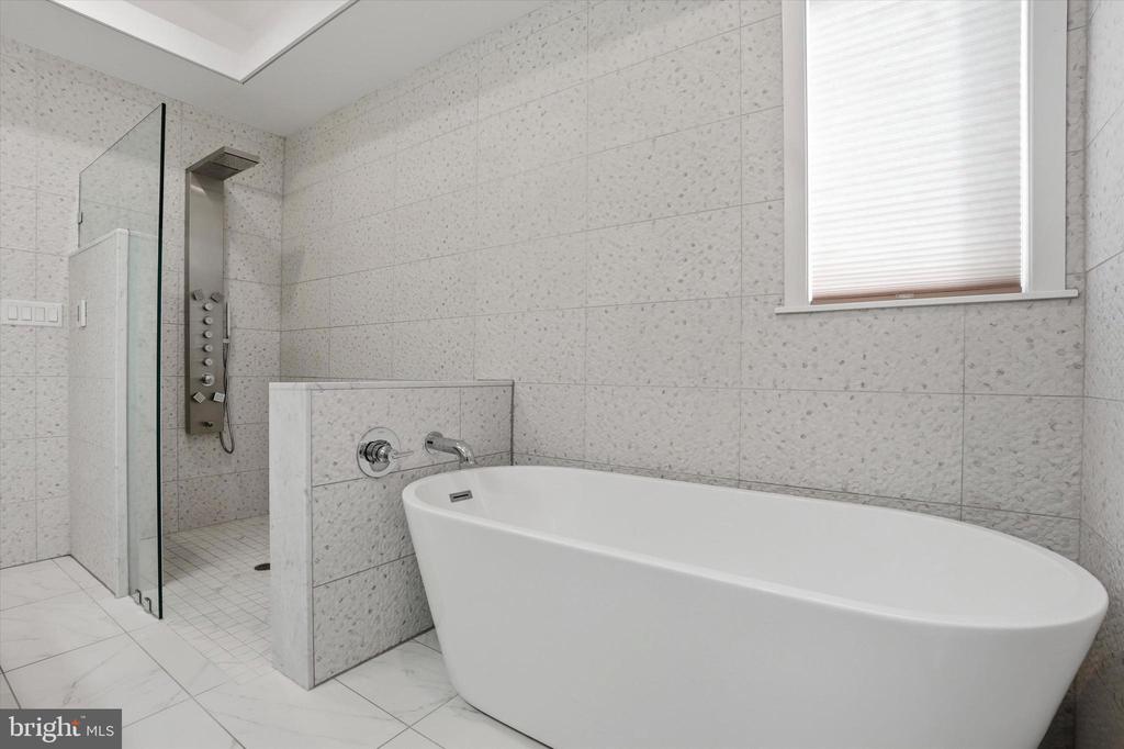 741 S 15TH STREET