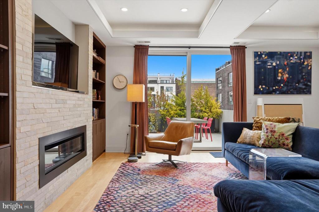 741 S 15TH STREET