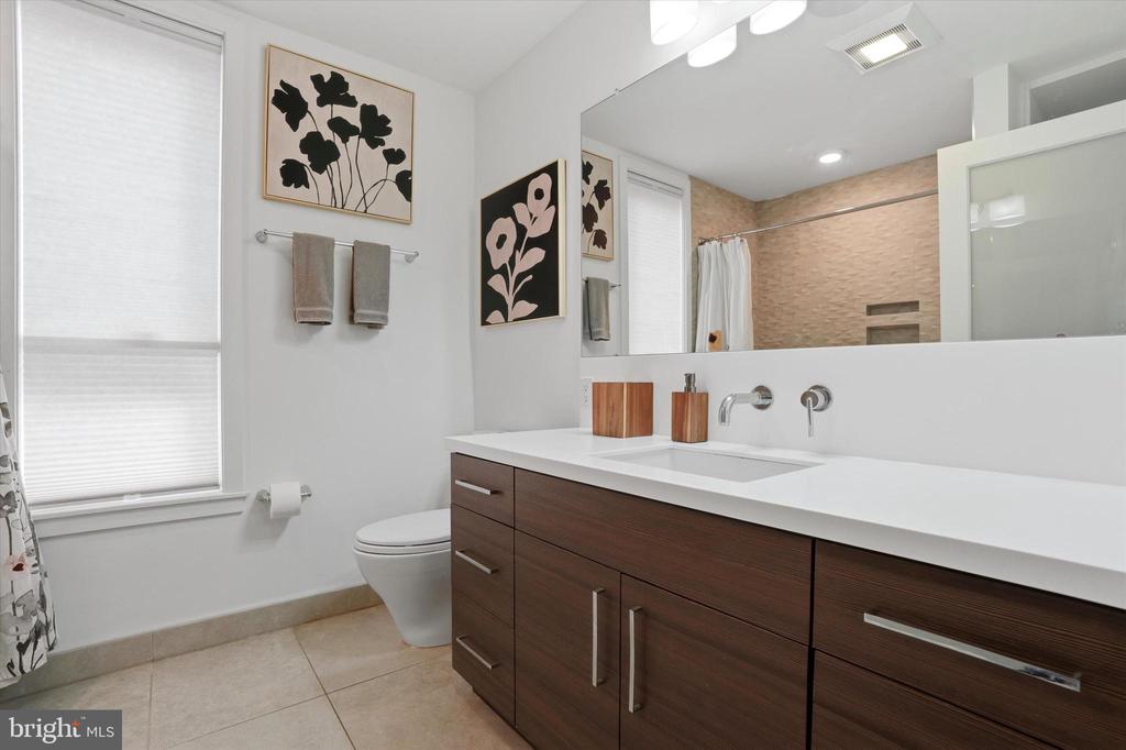 741 S 15TH STREET