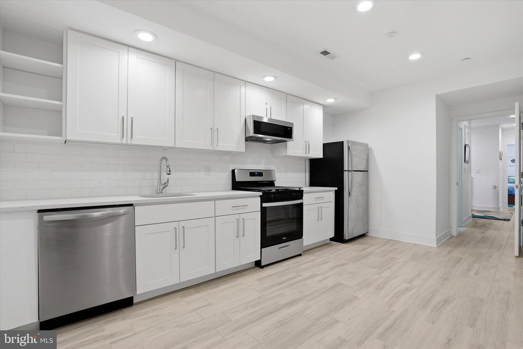 741 S 15TH STREET