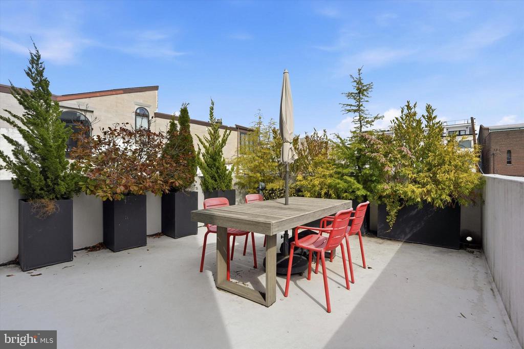 741 S 15TH STREET