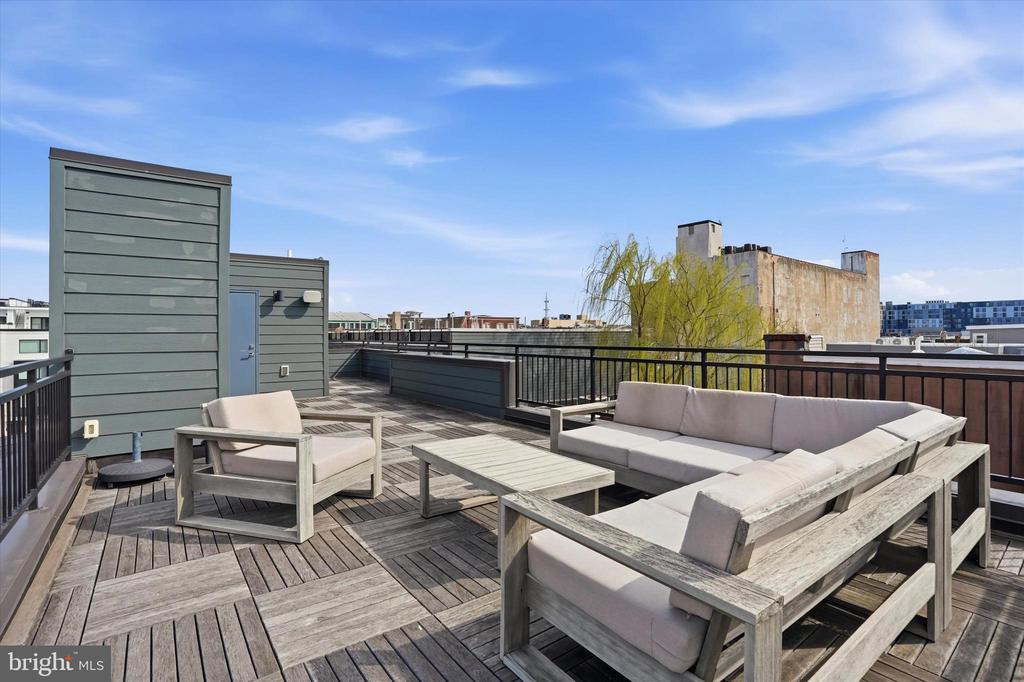 741 S 15TH STREET