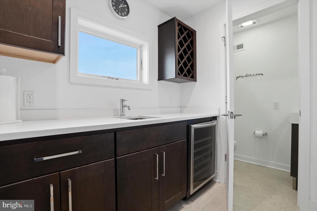 741 S 15TH STREET