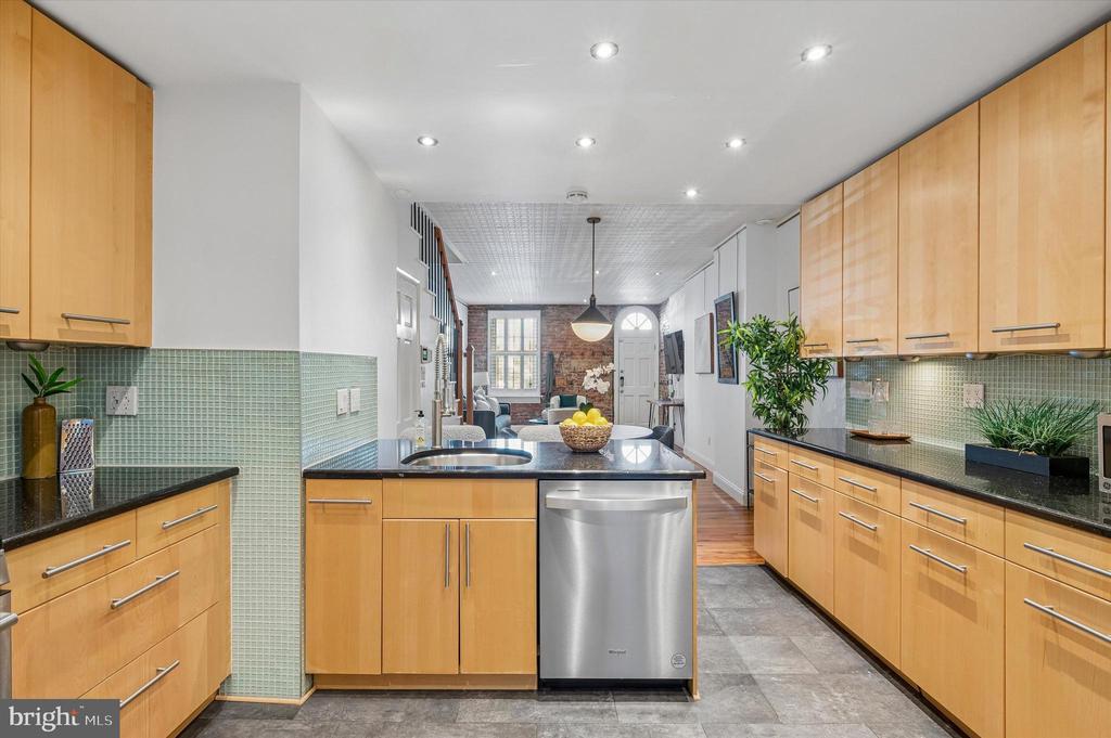 721 S 3RD STREET