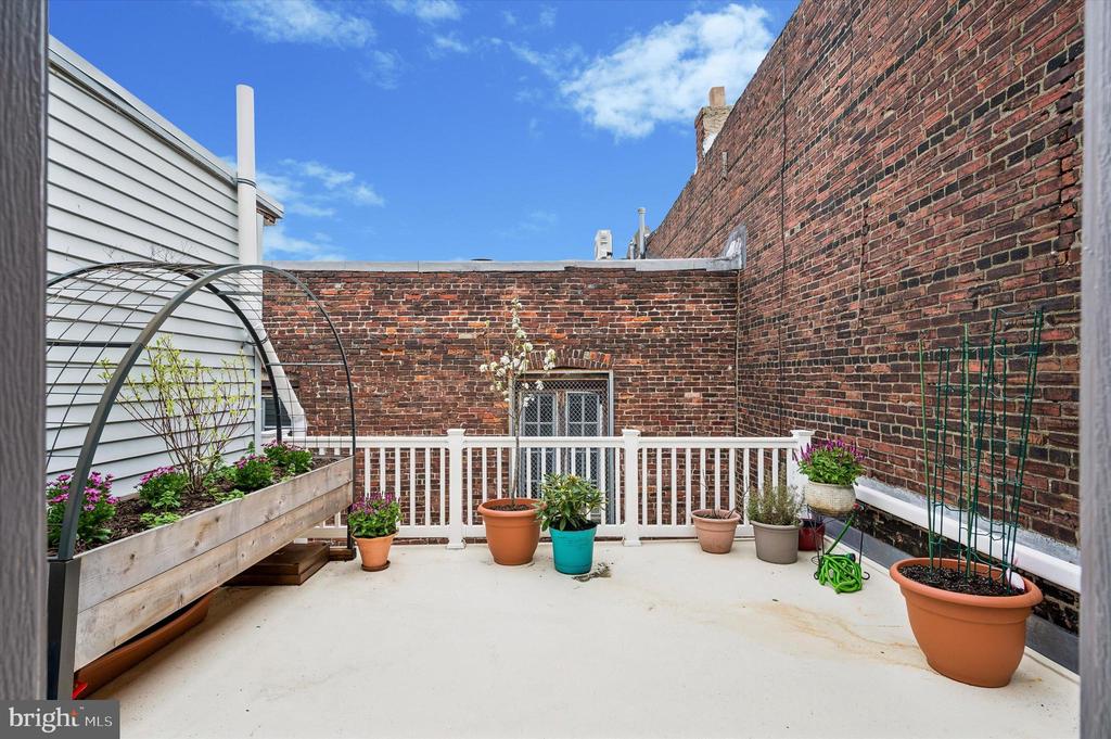 721 S 3RD STREET