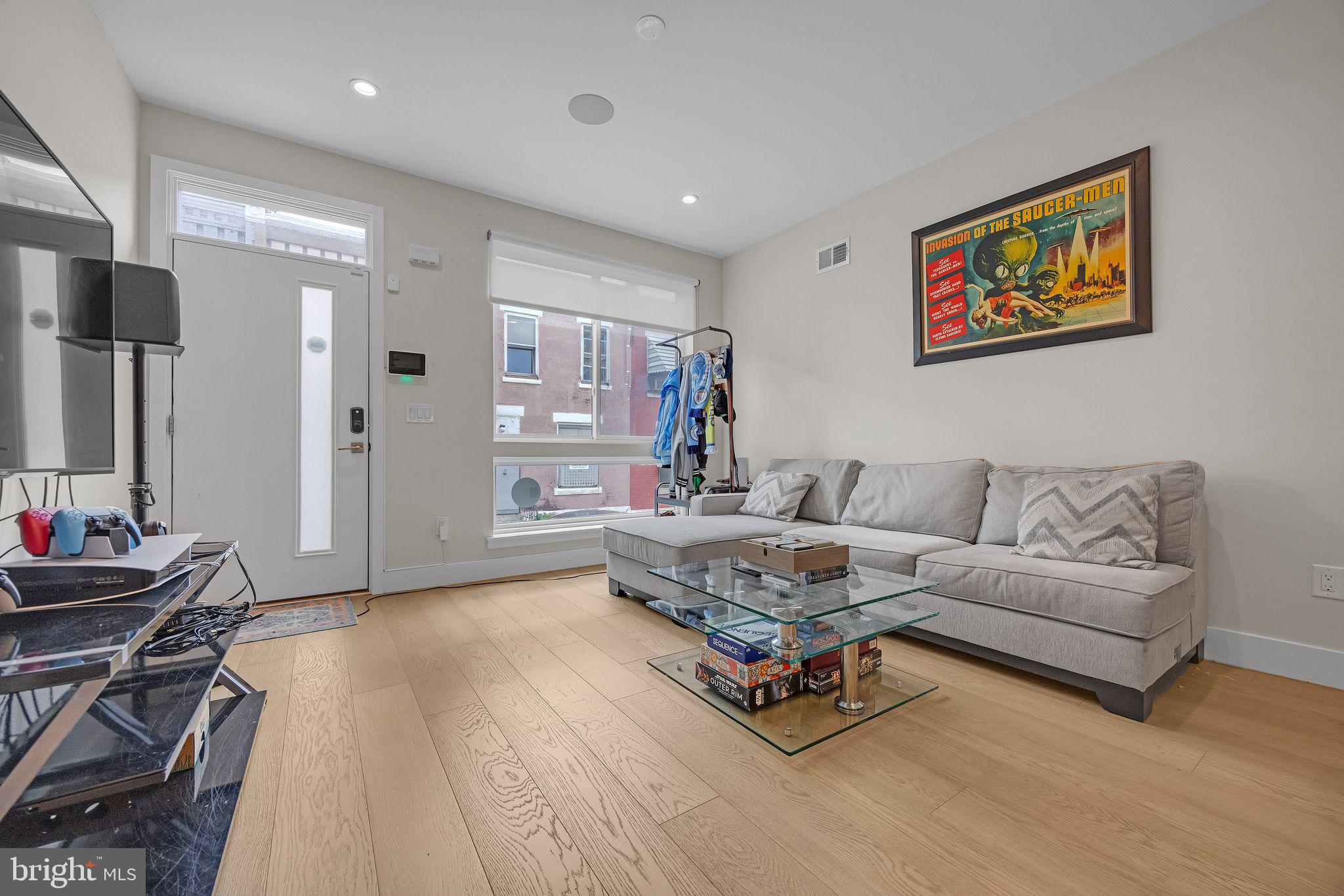 1752 N BAILEY STREET