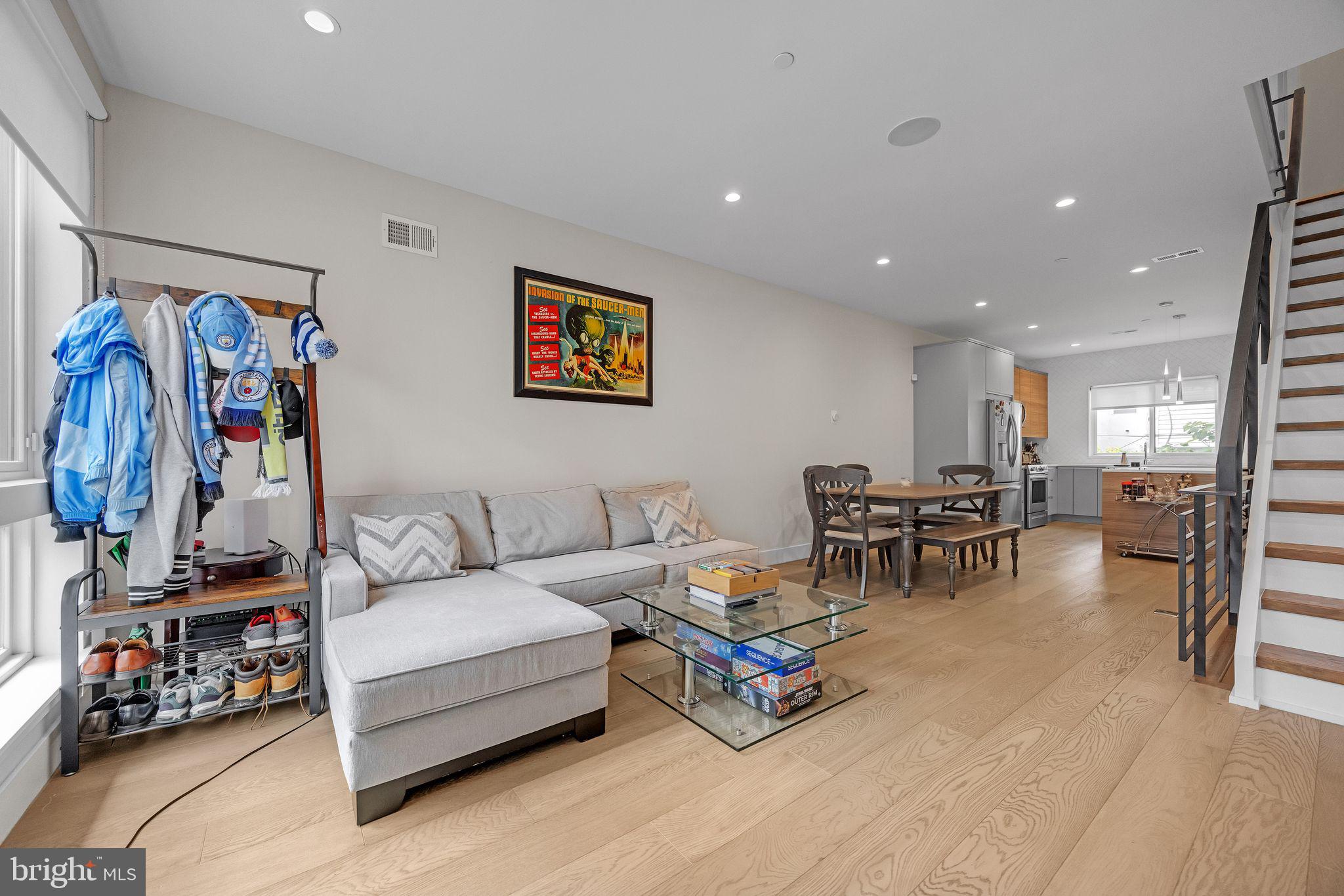 1752 N BAILEY STREET