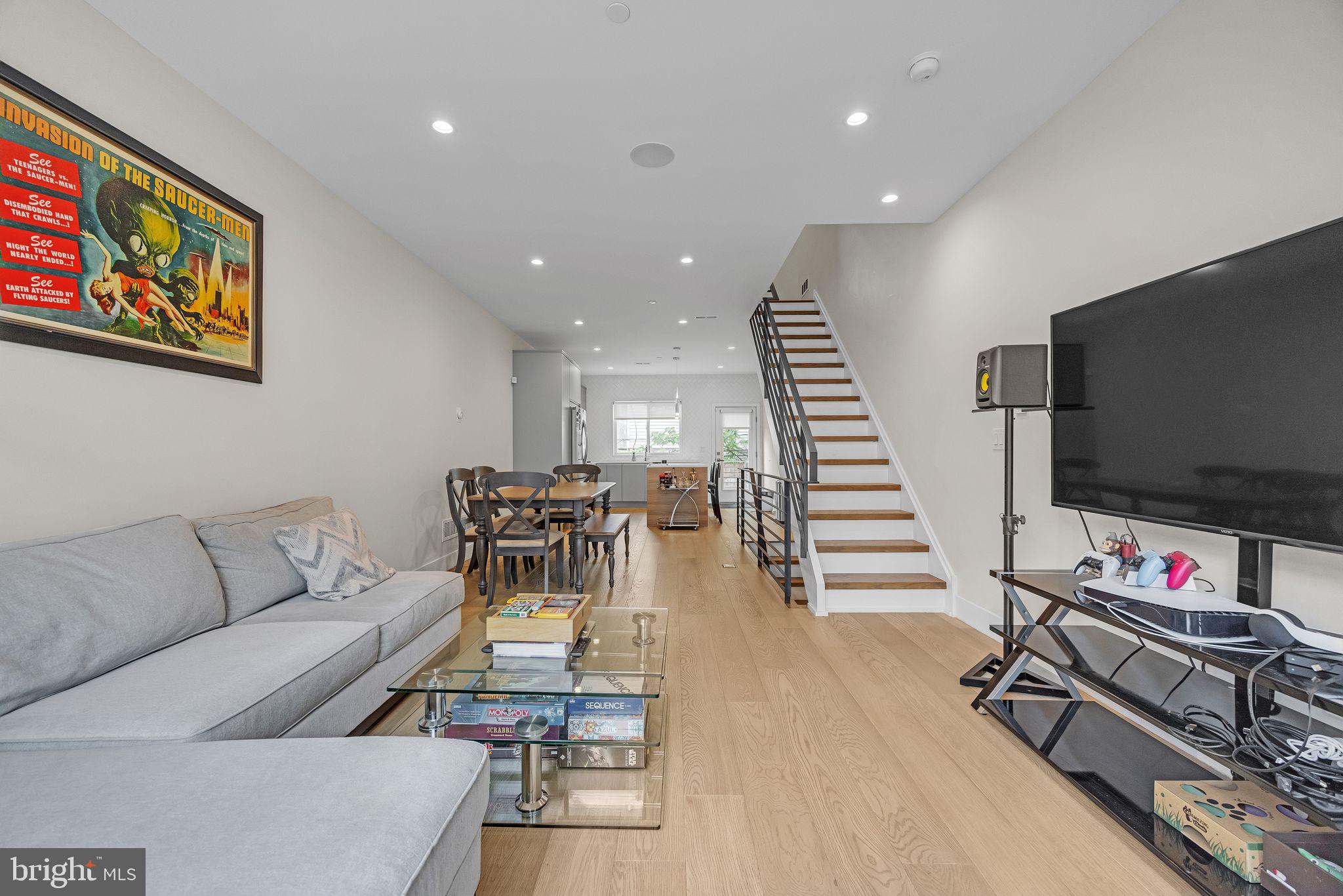 1752 N BAILEY STREET