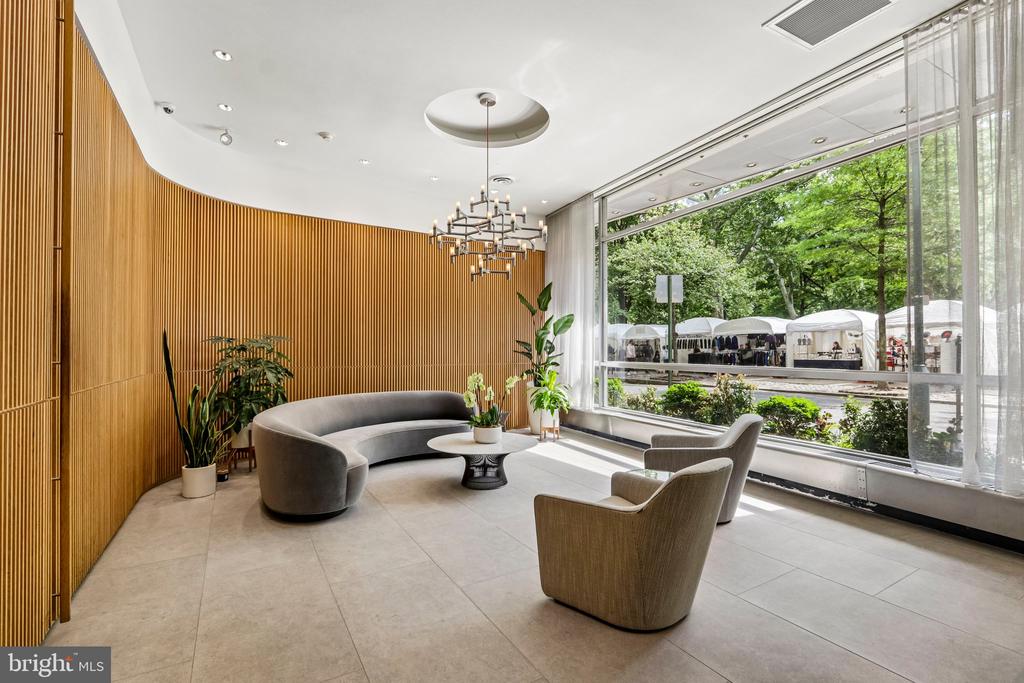 220 W RITTENHOUSE SQUARE Unit: 10C