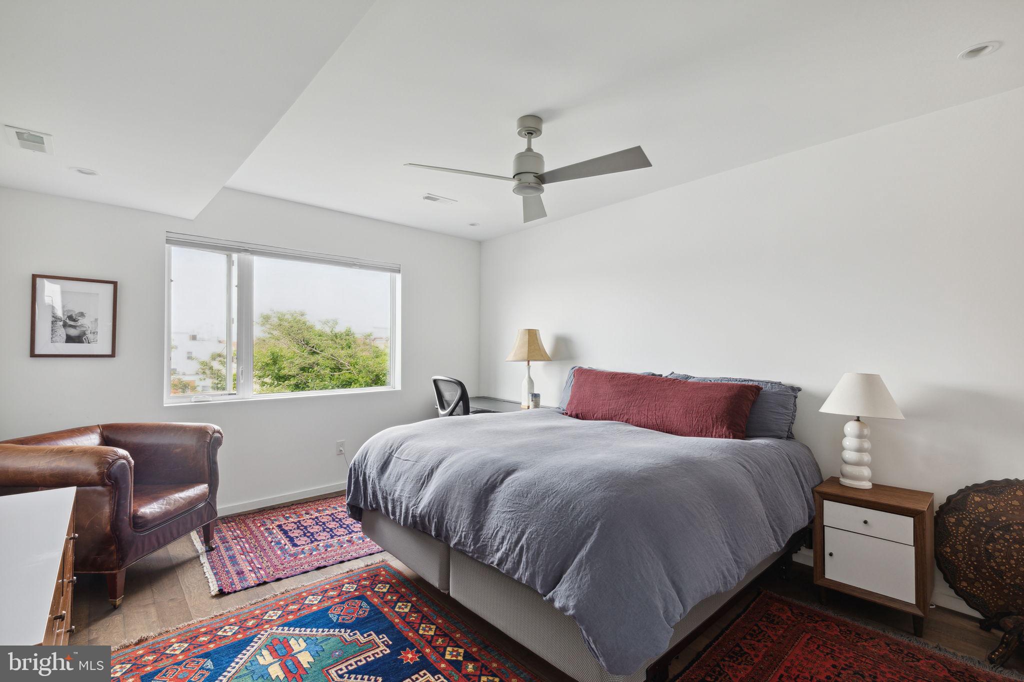 1130 S SYDENHAM STREET