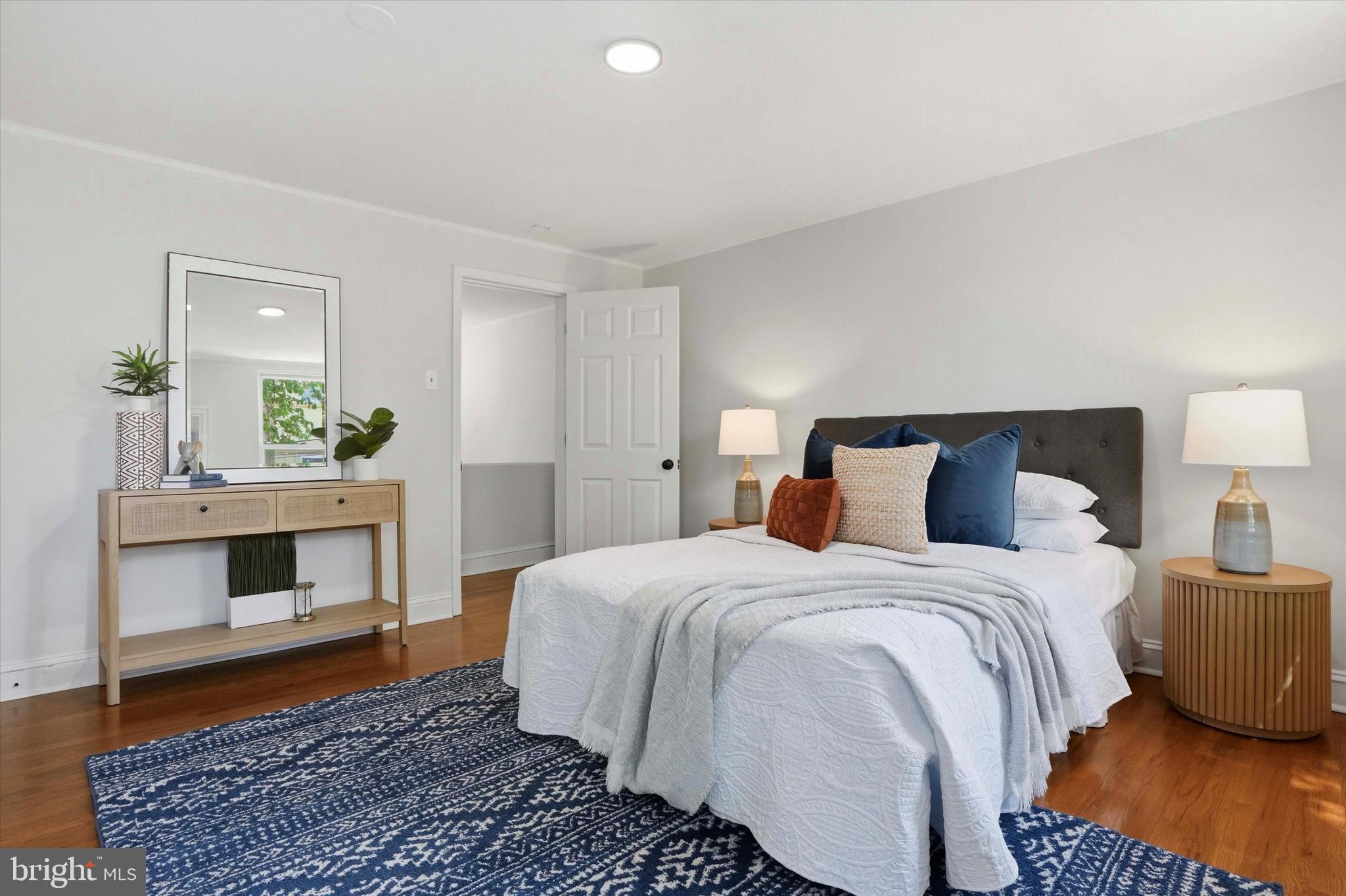 752 S HARSHAW STREET