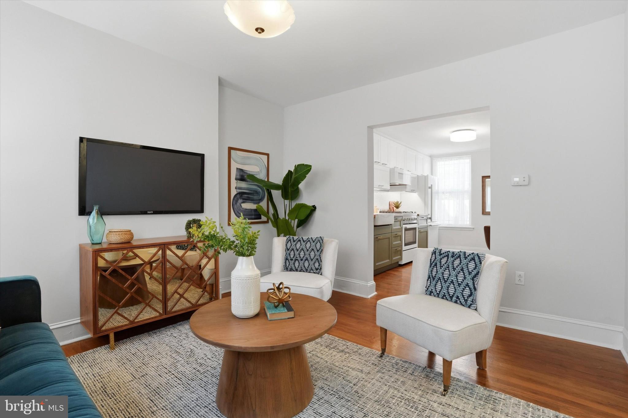 752 S HARSHAW STREET