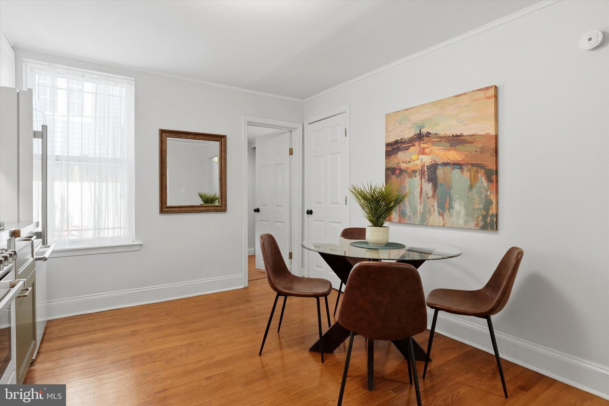 752 S HARSHAW STREET