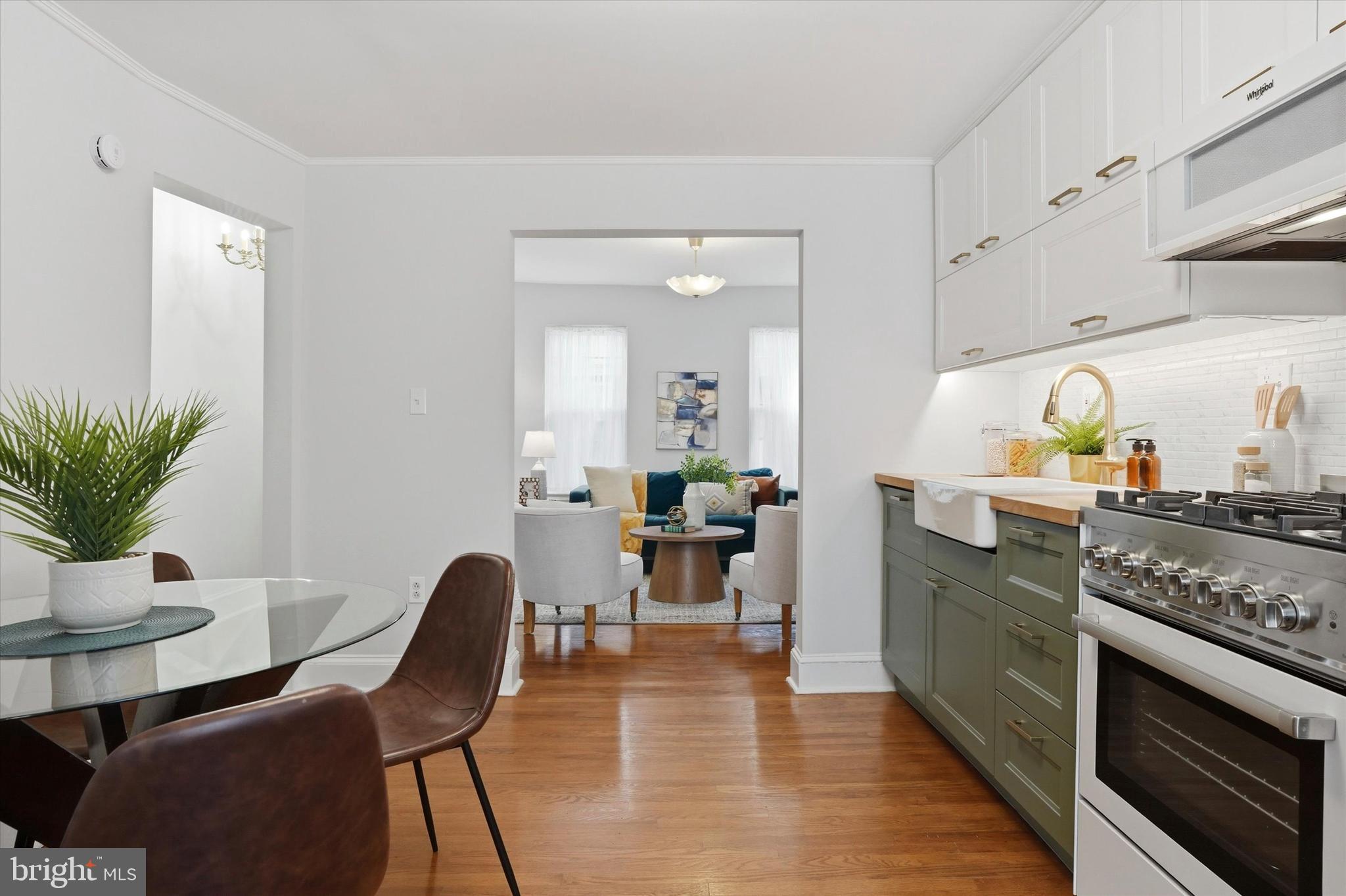 752 S HARSHAW STREET