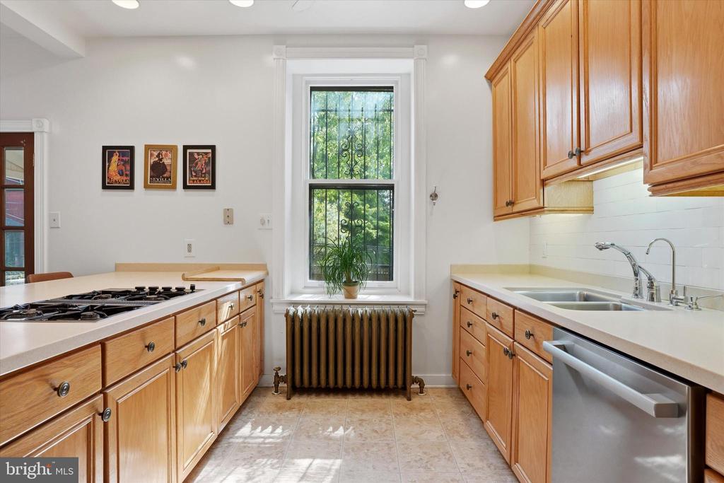 922 S 48TH STREET