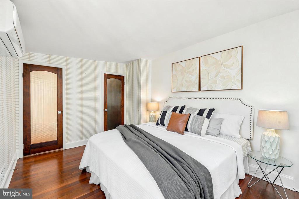 328 SPRUCE STREET 5