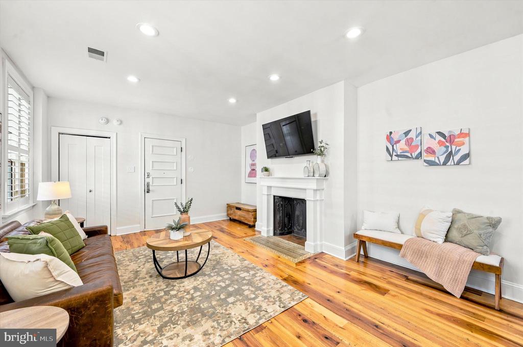 328 SPRUCE STREET 5