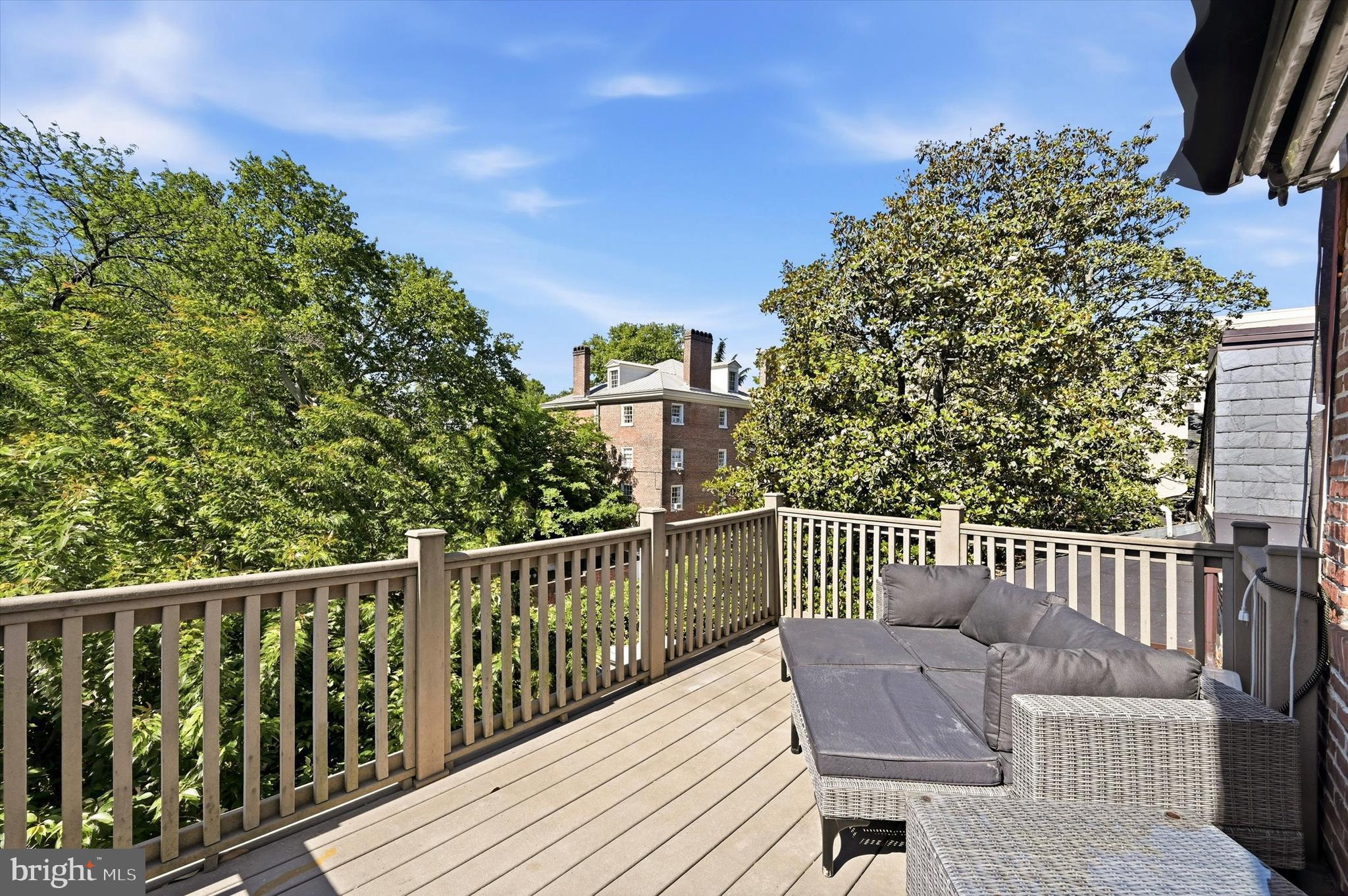 328 SPRUCE STREET 5