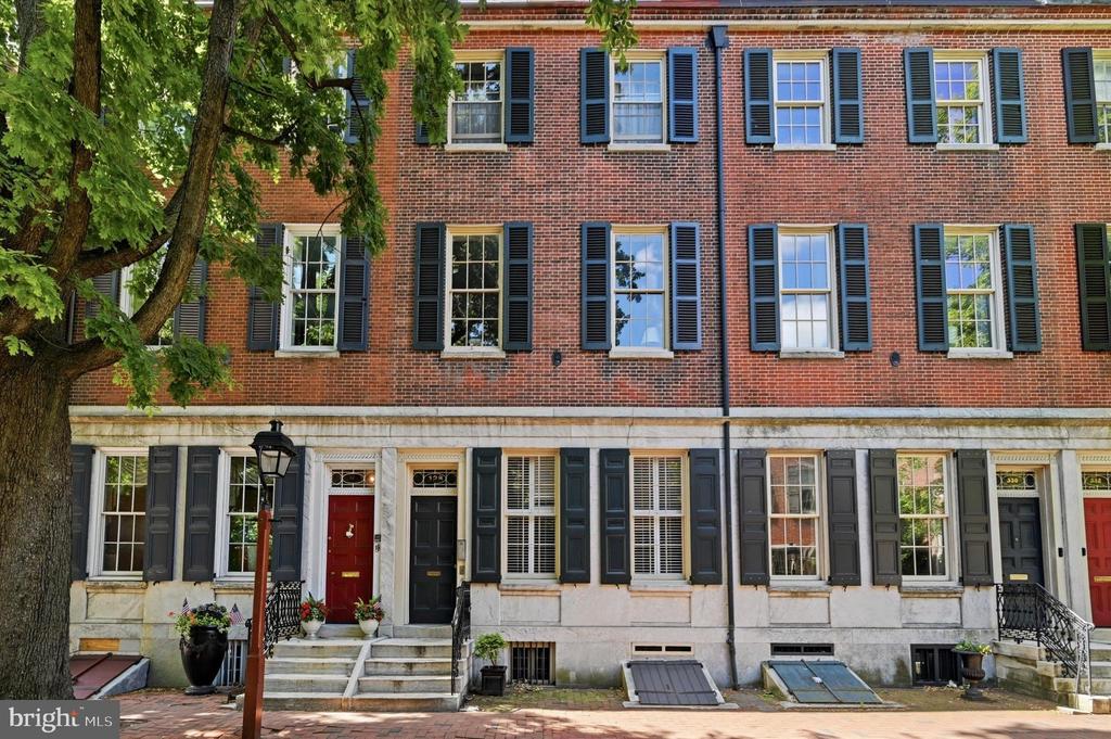 328 SPRUCE STREET 5