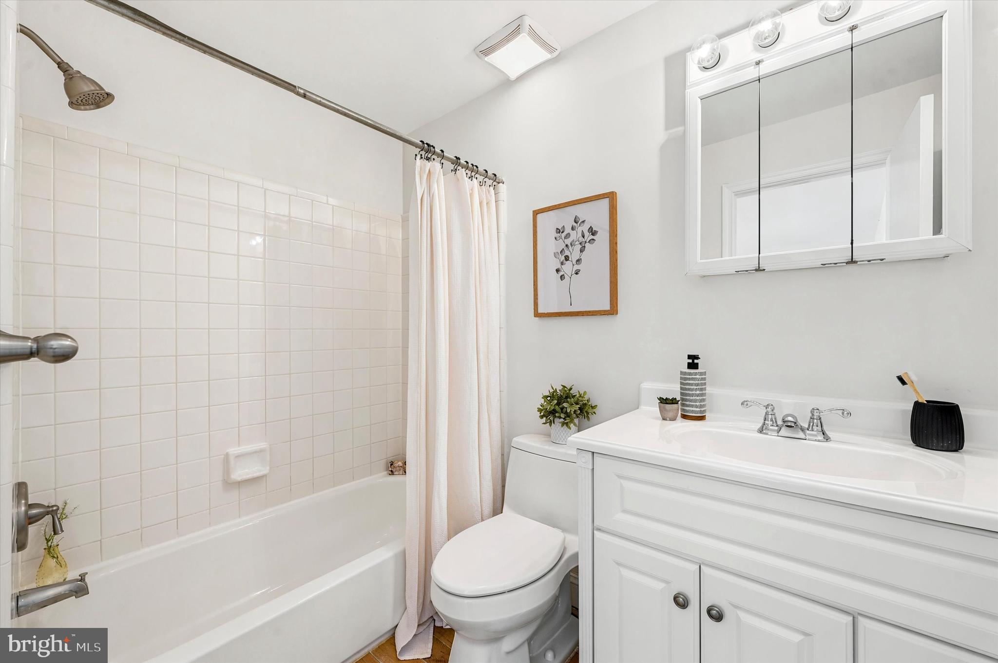 328 SPRUCE STREET 5