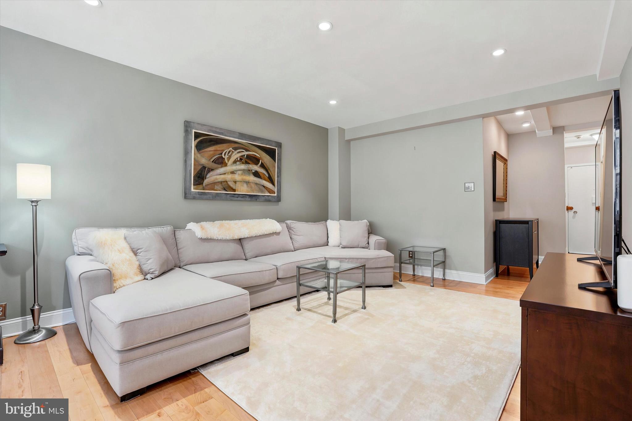 220 W RITTENHOUSE SQUARE 5D