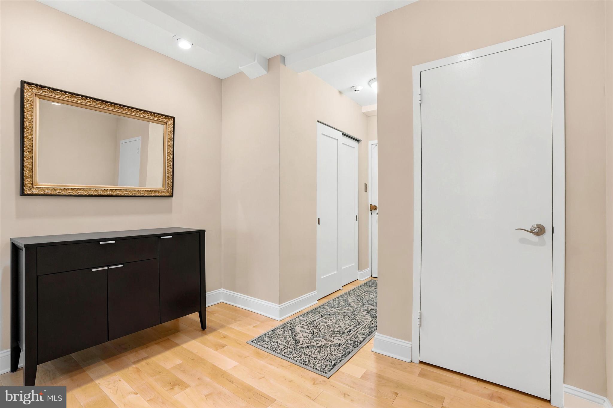 220 W RITTENHOUSE SQUARE 5D