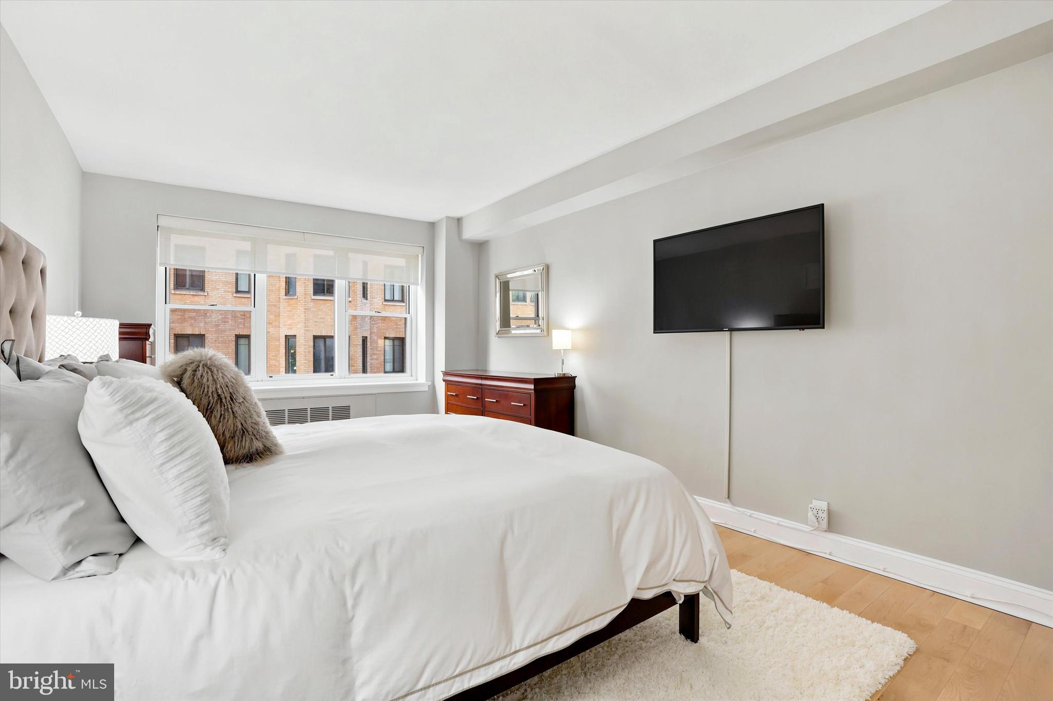 220 W RITTENHOUSE SQUARE 5D