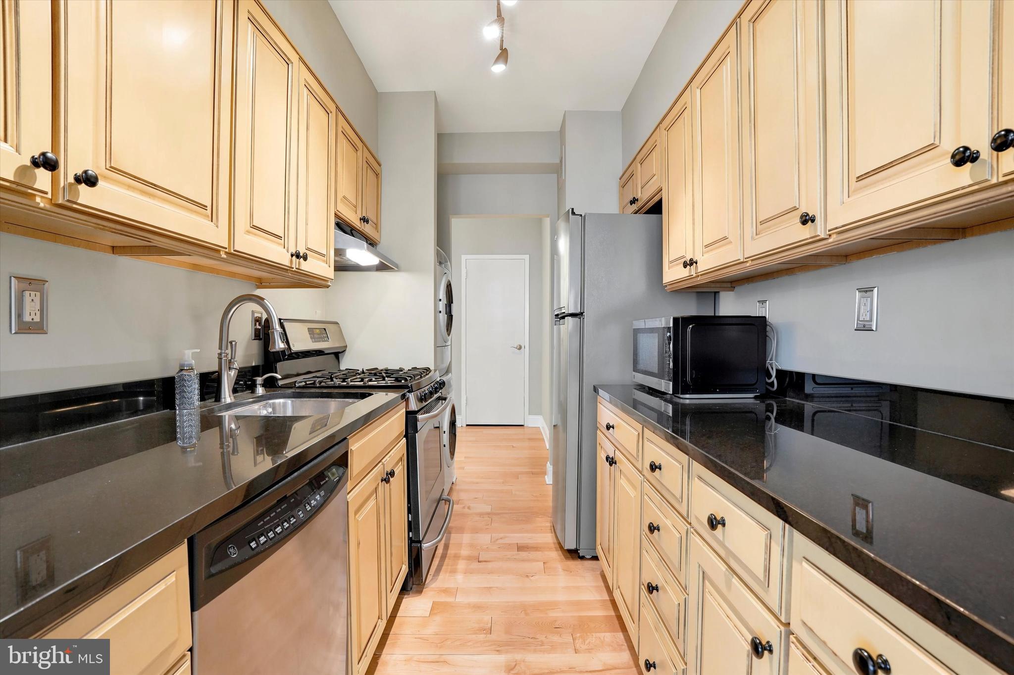 220 W RITTENHOUSE SQUARE 5D