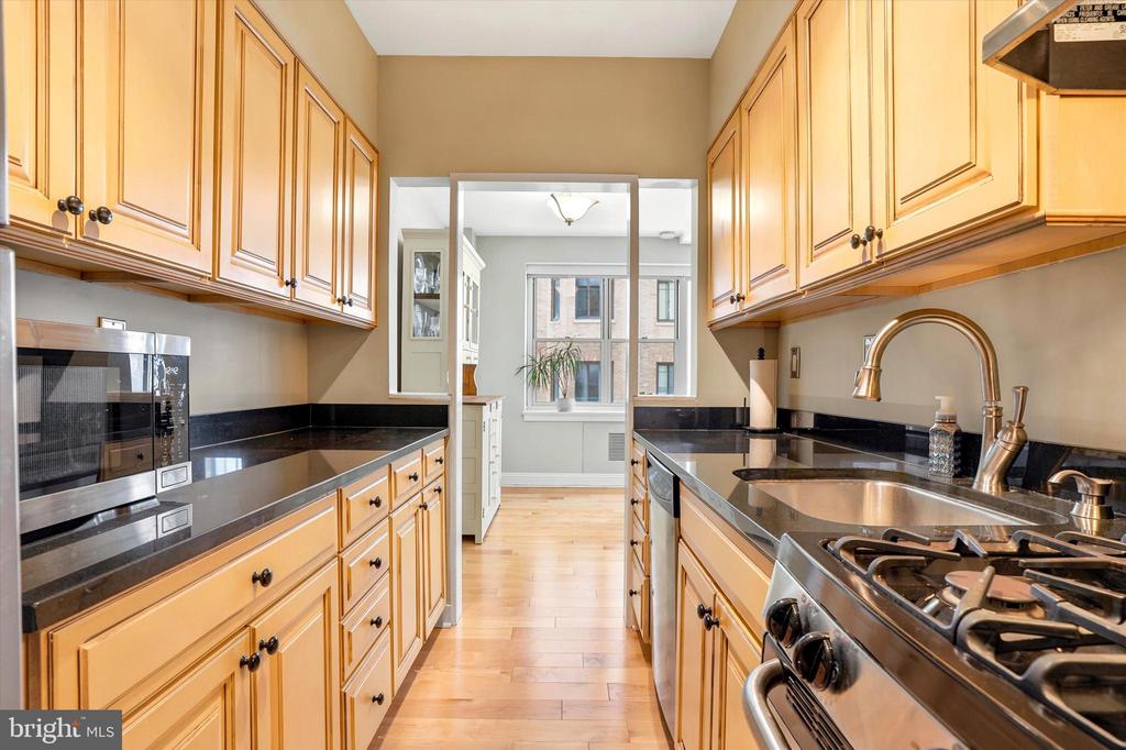 220 W RITTENHOUSE SQUARE 5D