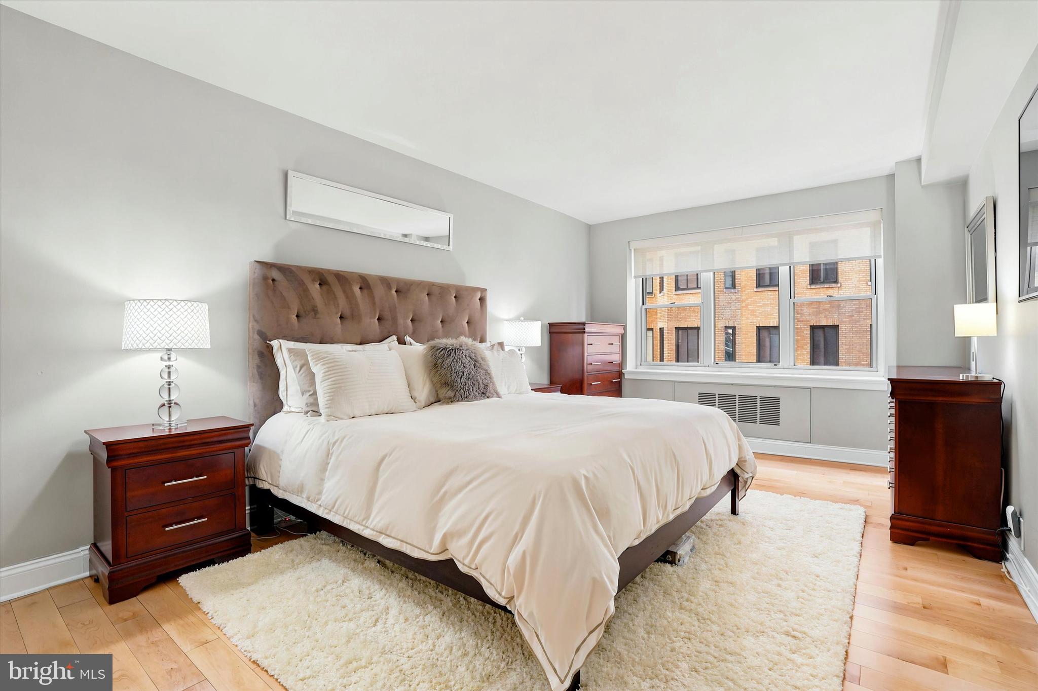 220 W RITTENHOUSE SQUARE 5D