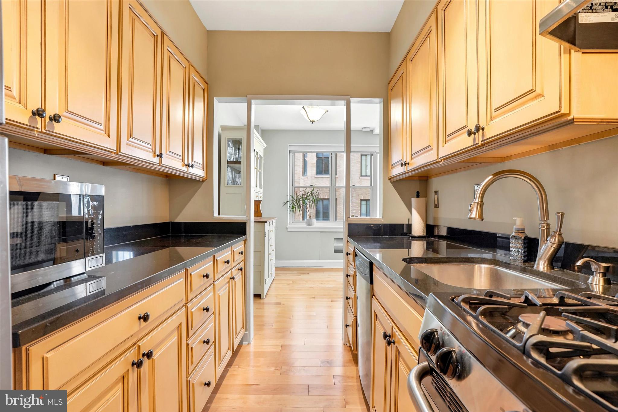 220 W RITTENHOUSE SQUARE 5D