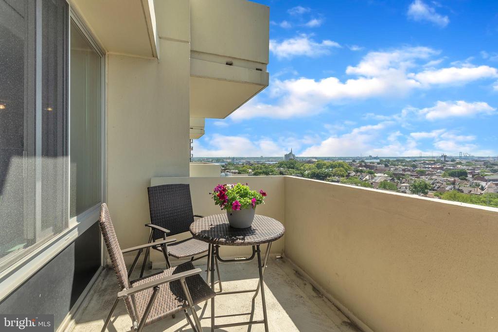 604 S WASHINGTON SQUARE Unit: 1209