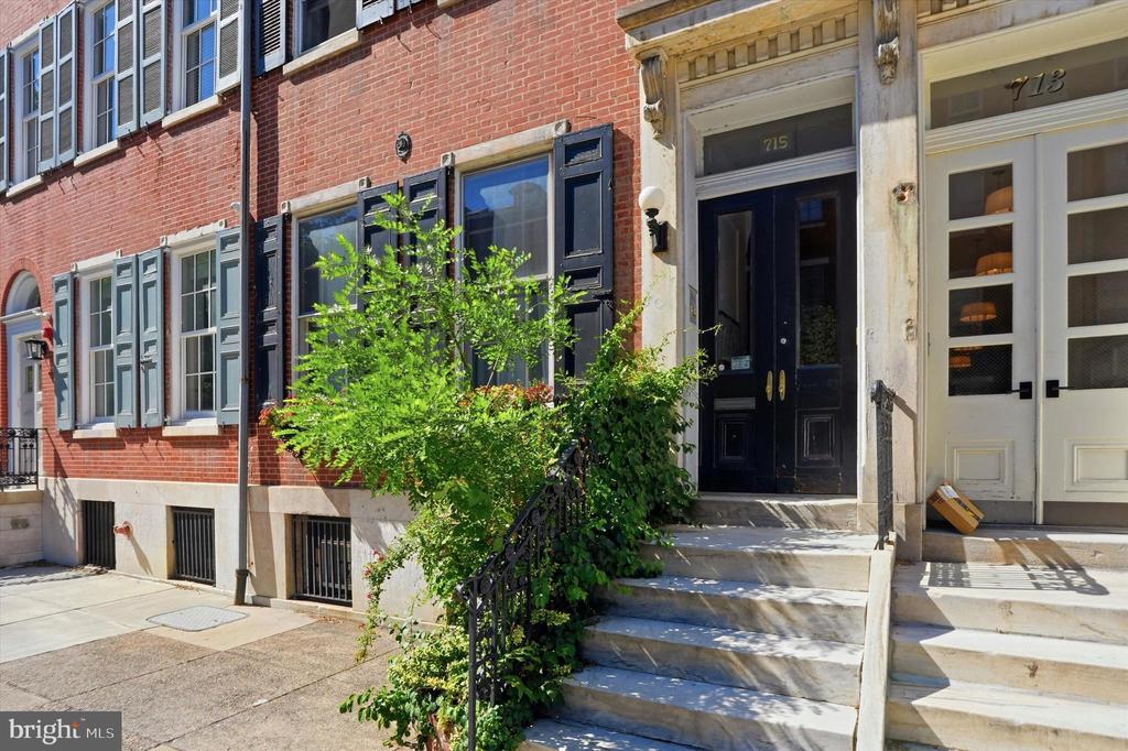 715 PINE STREET 2