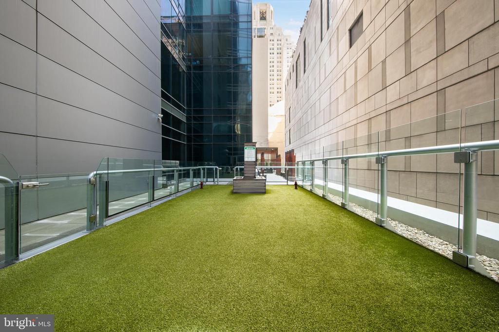 1414 S PENN SQUARE Unit: 6B