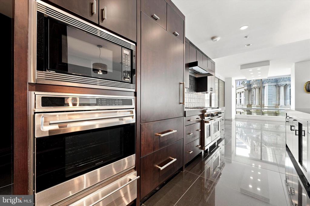 1414 S PENN SQUARE Unit: 6B