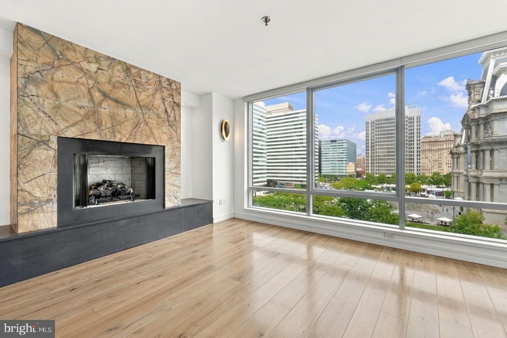 1414 S PENN SQUARE Unit: 6B