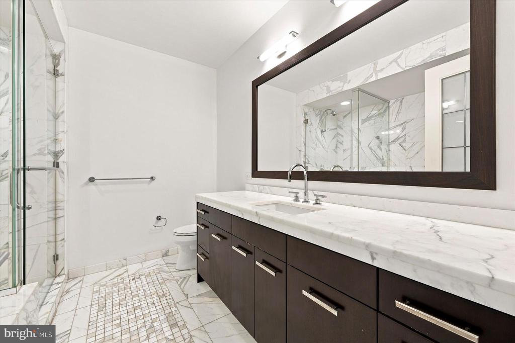 1414 S PENN SQUARE Unit: 6B