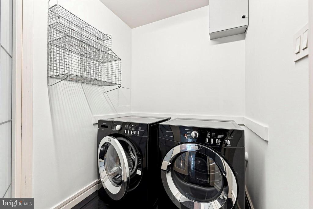 1414 S PENN SQUARE Unit: 6B