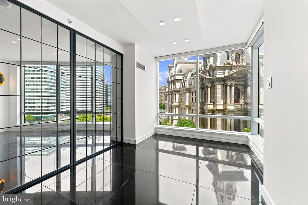 1414 S PENN SQUARE Unit: 6B