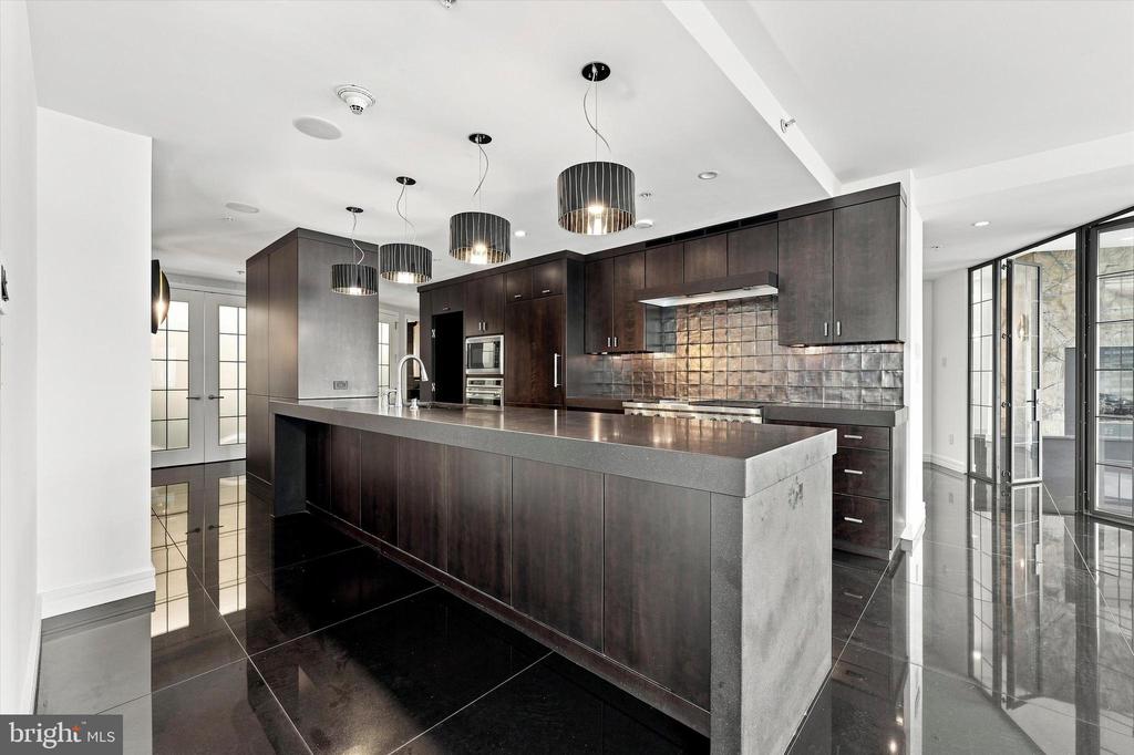 1414 S PENN SQUARE Unit: 6B