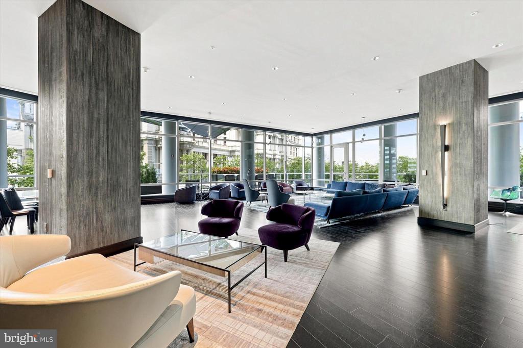 1414 S PENN SQUARE Unit: 6B