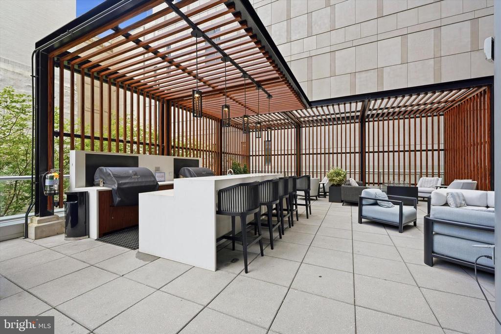 1414 S PENN SQUARE Unit: 6B