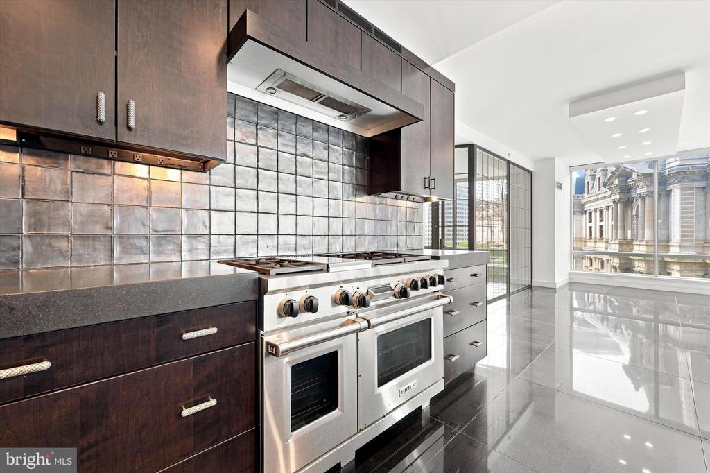 1414 S PENN SQUARE Unit: 6B