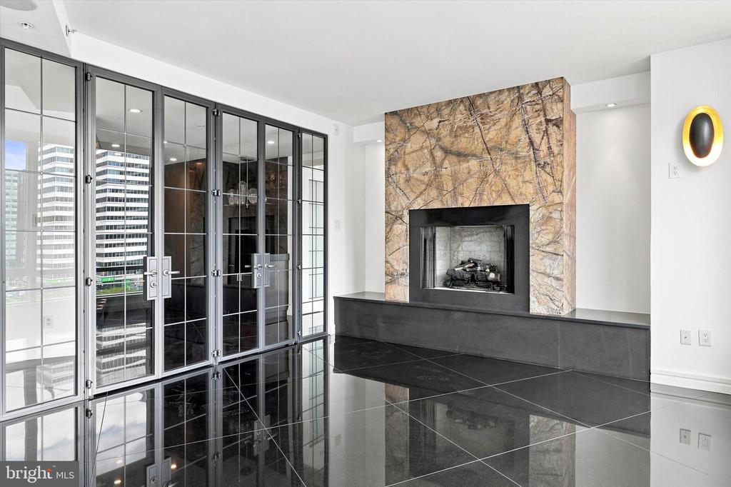 1414 S PENN SQUARE Unit: 6B