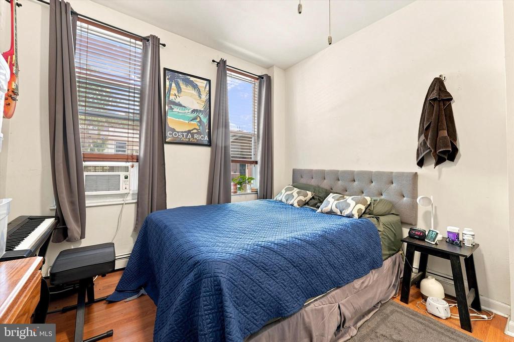 620 CATHARINE STREET Unit: 1