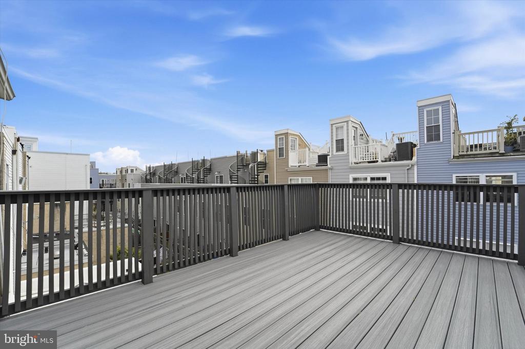 1922 CARPENTER STREET