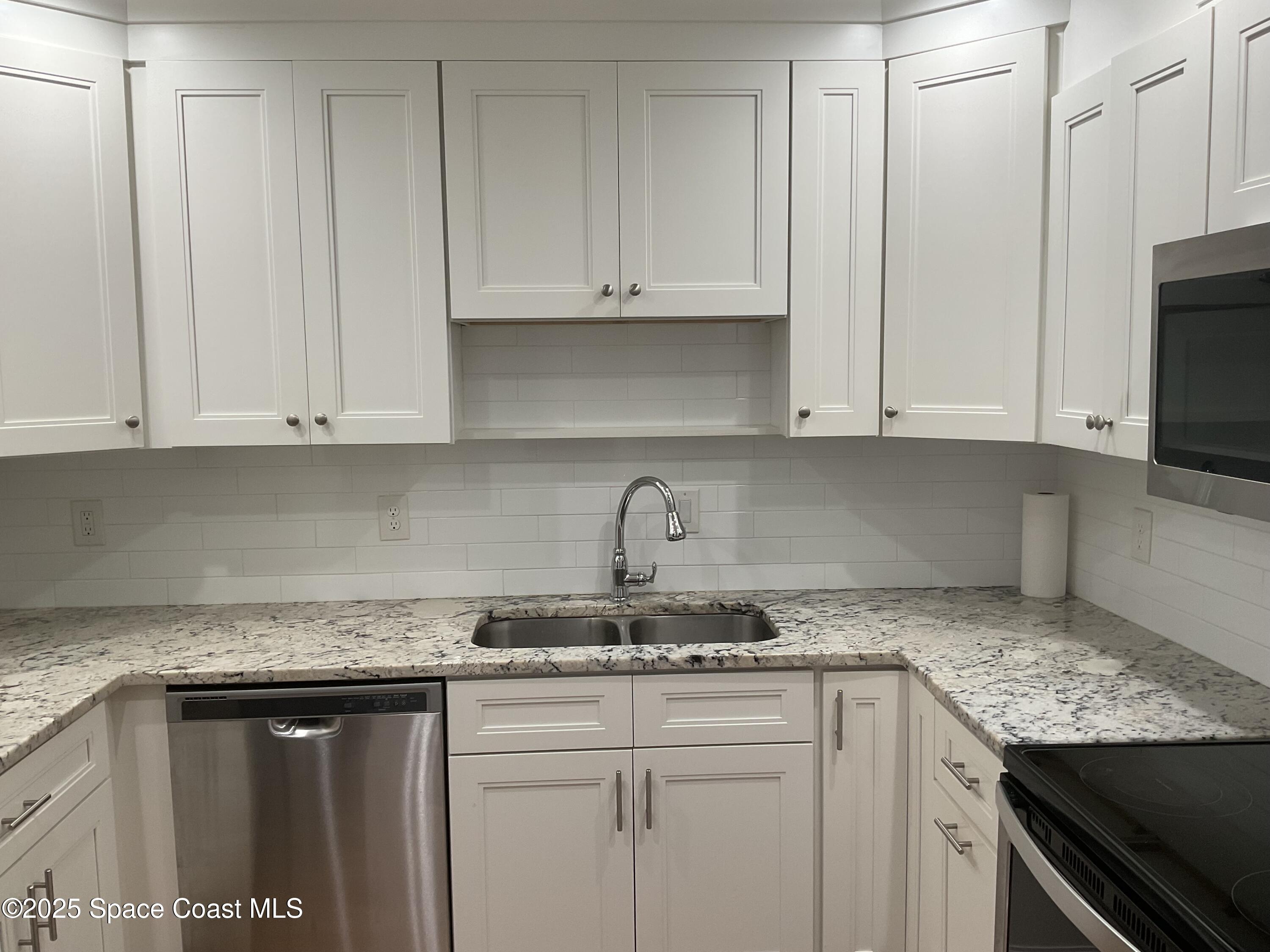 2700 N Highway A1a, Apt 8-202, Indialantic Unit: Apt 8-202