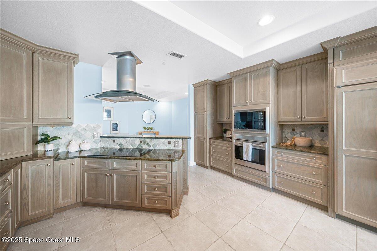 2300 Front Street, 301