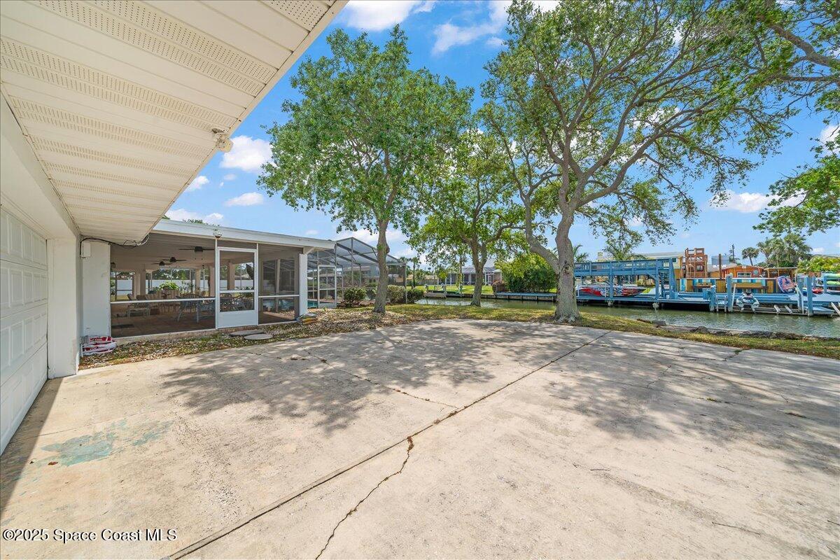 1790 Bay Shore Drive