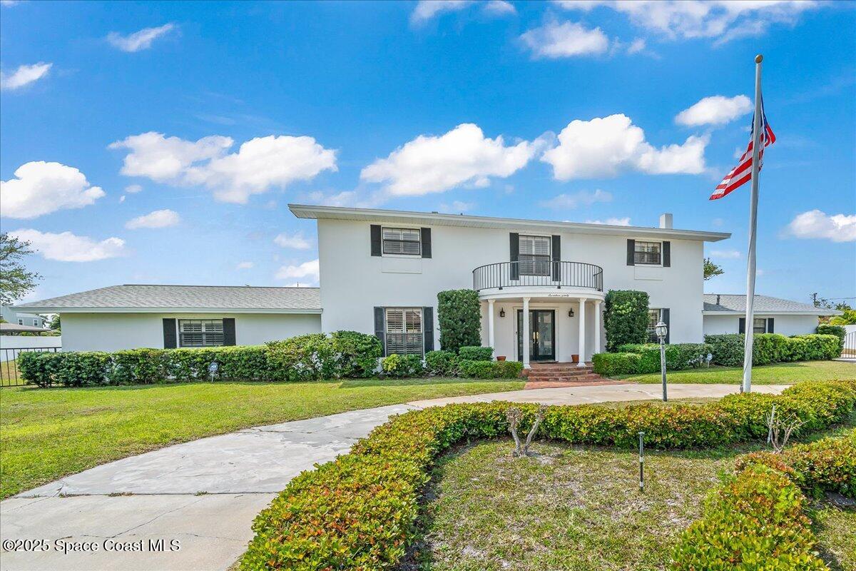 1790 Bay Shore Drive